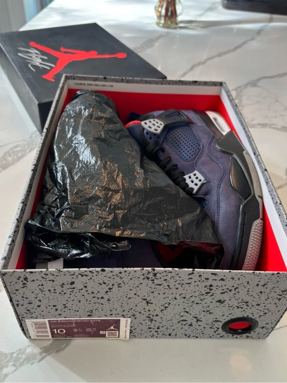 Jordan Men’s Navy and Red Retro Sneakers